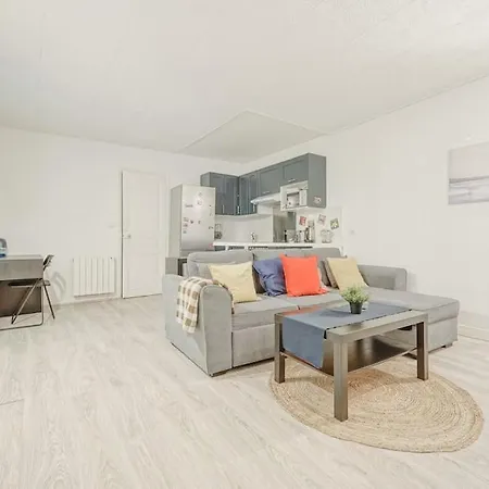 Appartement 2 Pieces Spacieux - Proche Paris *
